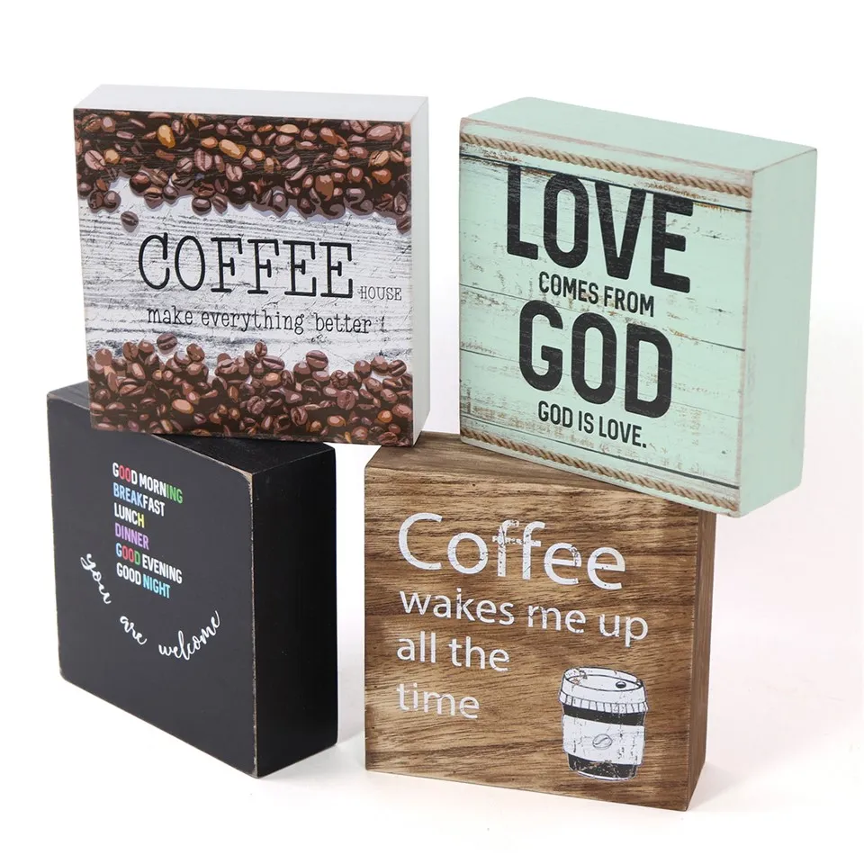 A placa de madeira da placa da caixa da varanda